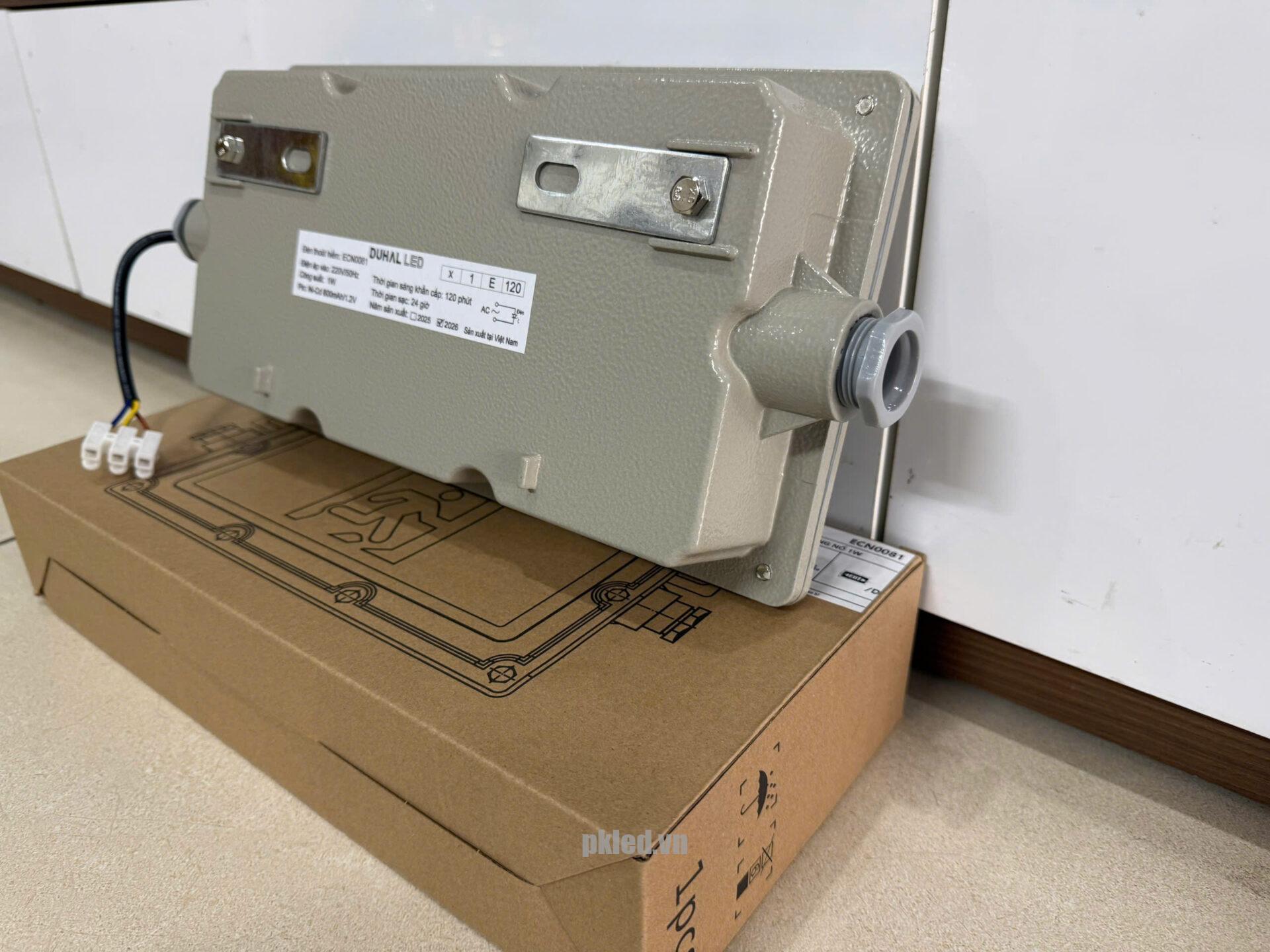 Đèn thoát hiểm chống nổ 1 mặt mã ECN0081 Duhal