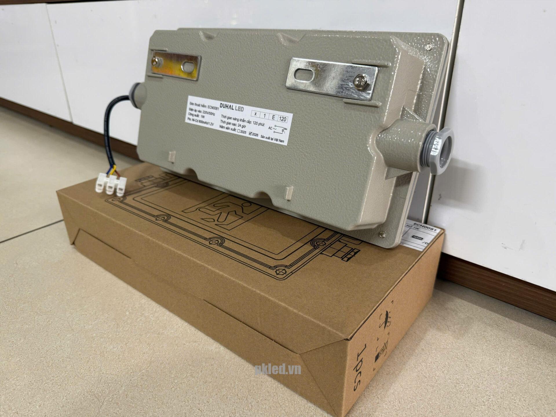 Đèn thoát hiểm chống nổ 1 mặt mã ECN0081 Duhal